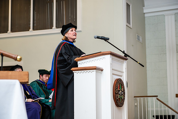 110AcademicHonorsConvocation0426AWB_2660
