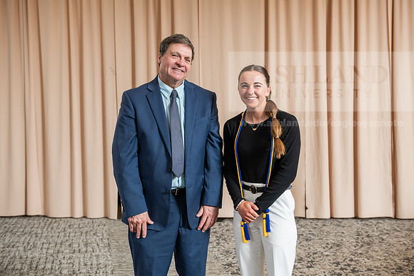 037Veldheer_Ashley0425AWB_4914