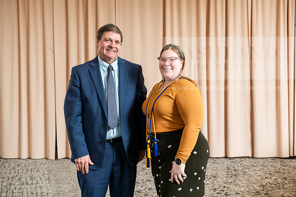 042Claybaugh_Heather0425AWB_4926