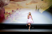 005FashionMerchFashionShow0425AWB_0798