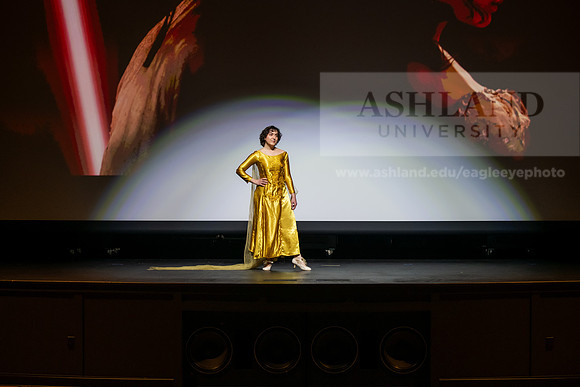 047FashionMerchFashionShow0425AWB_0881