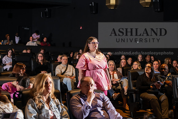 061FashionMerchFashionShow0425AWB_0914