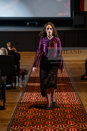 068FashionMerchFashionShow0425AWB_0927