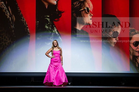 088FashionMerchFashionShow0425AWB_0967