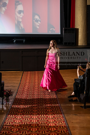 090FashionMerchFashionShow0425AWB_0971