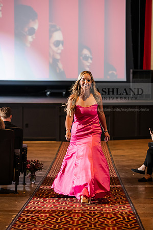 091FashionMerchFashionShow0425AWB_0975