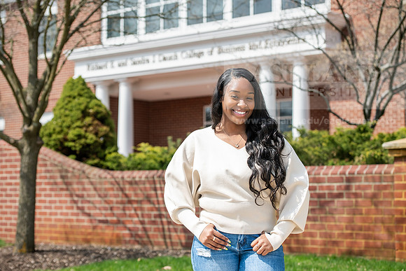 MBAAmyaBrown0425AWB_5517