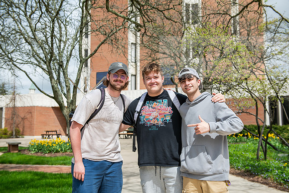 SpringCampusFinalsWeek0425AWB_0712