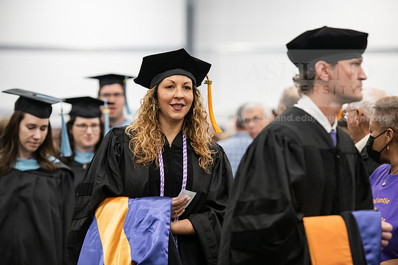 023SPGradProcessional0522ALW_0449