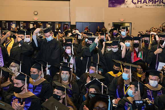 232WiGradCeremony1221ALW_7171