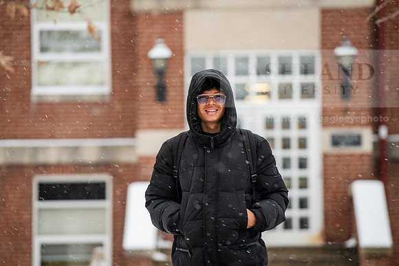 StudentsReturnWinterCampus0125AWB_6770