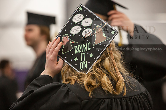 029SpGradPreCeremony0525JH6Q8B7952