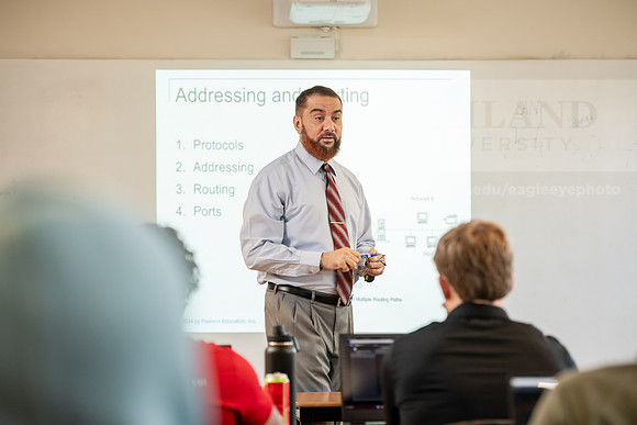 Abushgra_Abdulbast_CyberSecurity1024AWB_8534