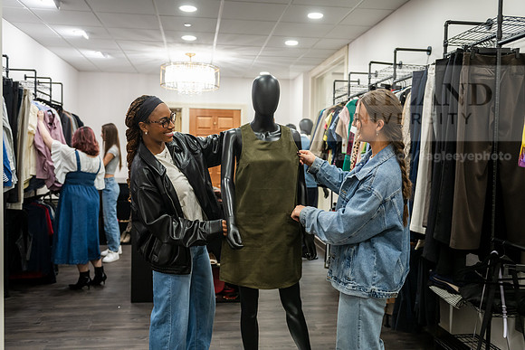 McBsCareerClosetFashionMerch1025AWB_6689