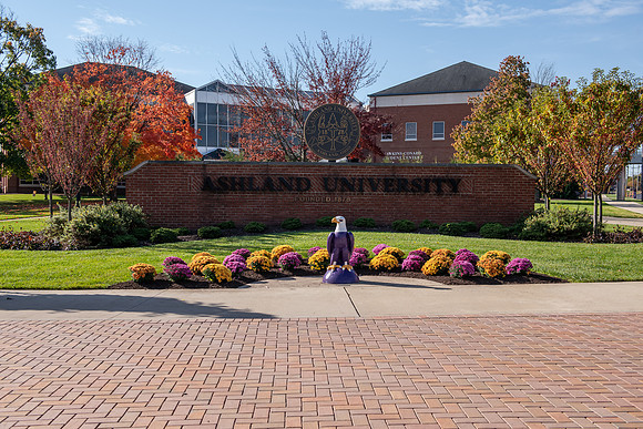 FallCampusLife1024AWB_5670