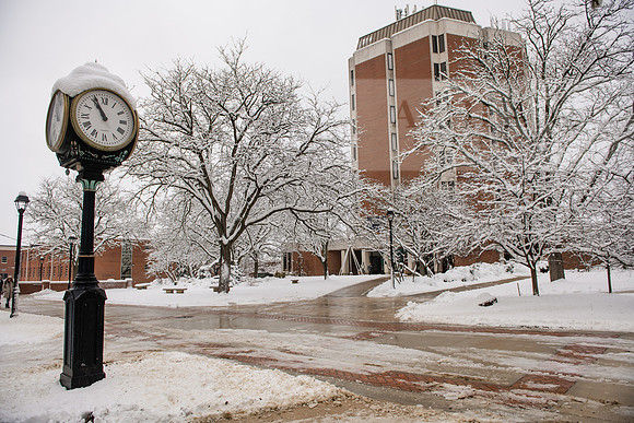 WinterCampusLife0123ALW_3968