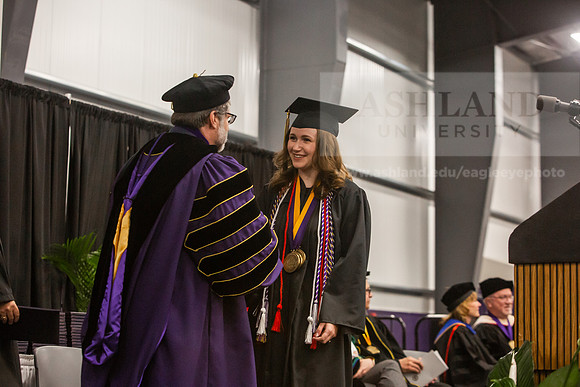 043SpGradBachelorArts0525JH6Q8B8877