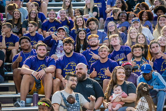 AUvIUPFootball0924ALW_8390