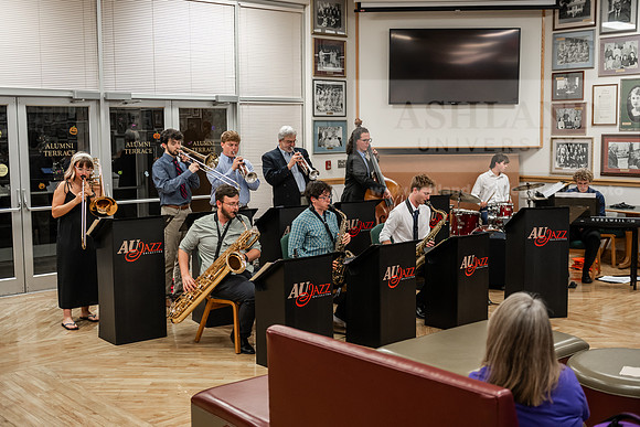 JazzatheNest1026AWB_7484