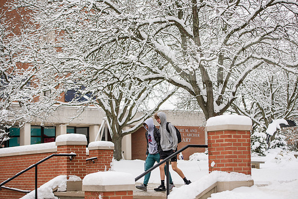 WinterCampusLife0123ALW_4068