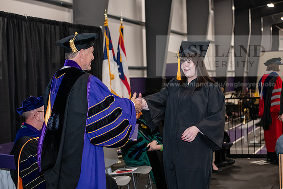 087SPGraduate0523ALW_3210