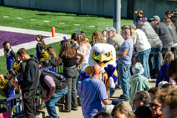 HomecomingAUvTiffinFtball1026AWB_3439