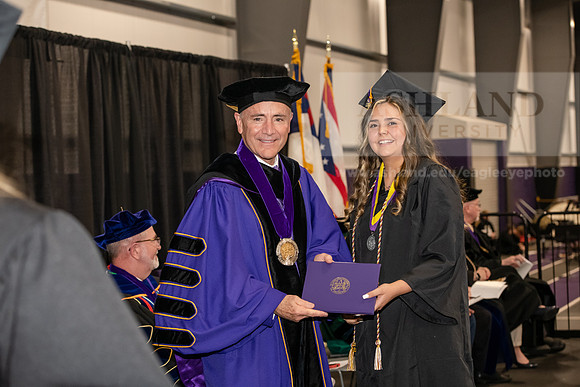 057SPGraduate0523ALW_3188