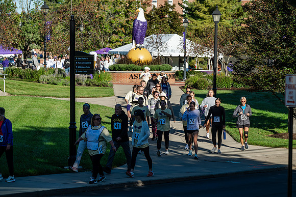 Homecoming5kRunWalk1026AWB_1268