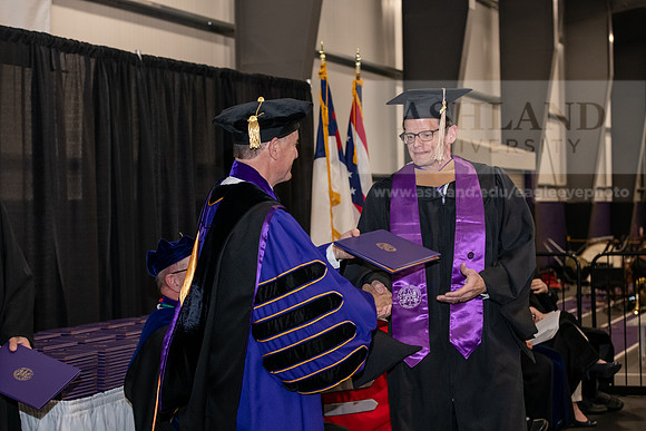 028SPGraduate0523ALW_2300
