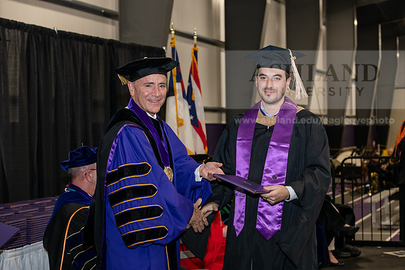 033SPGraduate0523ALW_2304