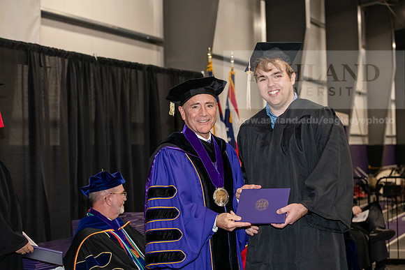 057SPGraduate0523ALW_2854