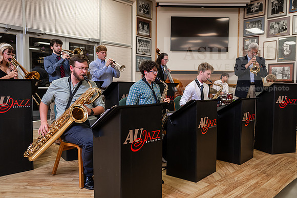JazzatheNest1026AWB_7453