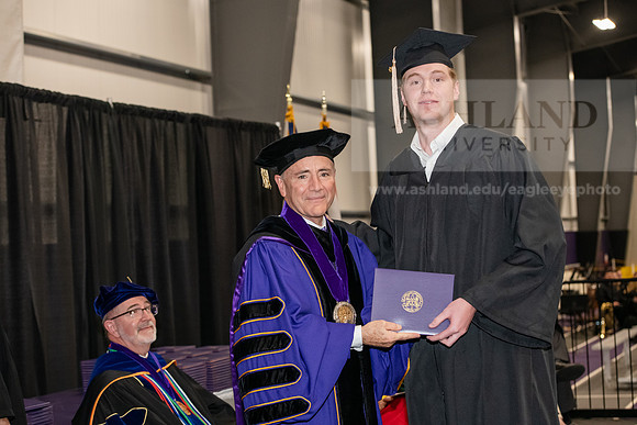 106SPGraduate0523ALW_2887