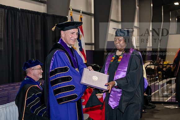 095SPGraduate0523ALW_2347
