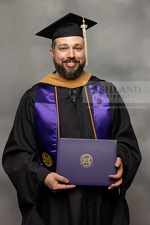 042SpGradMasterBusiness0524CCP10680