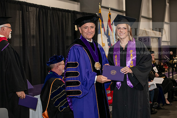 179SPGraduate0523ALW_3108