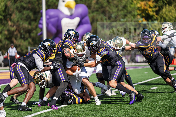 HomecomingAUvTiffinFtball1026AWB_2697