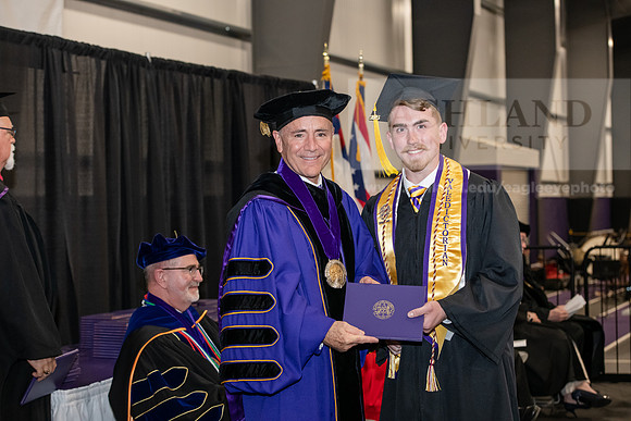 186SPGraduate0523ALW_2731