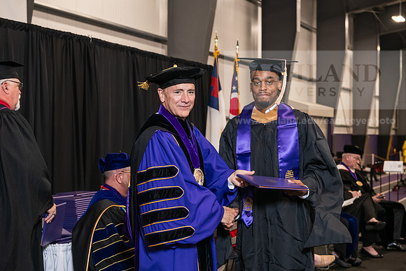 128SpGradMasterBusiness0524AWB_9296
