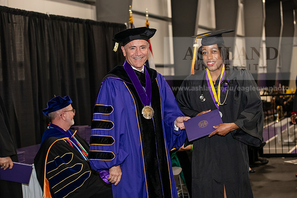 044SPGraduate0523ALW_3180