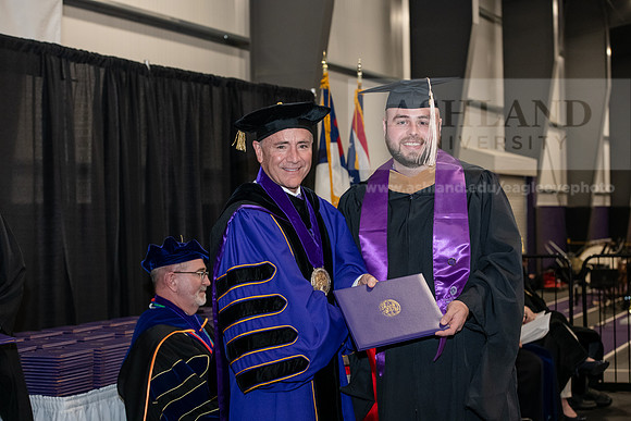 052SPGraduate0523ALW_2318