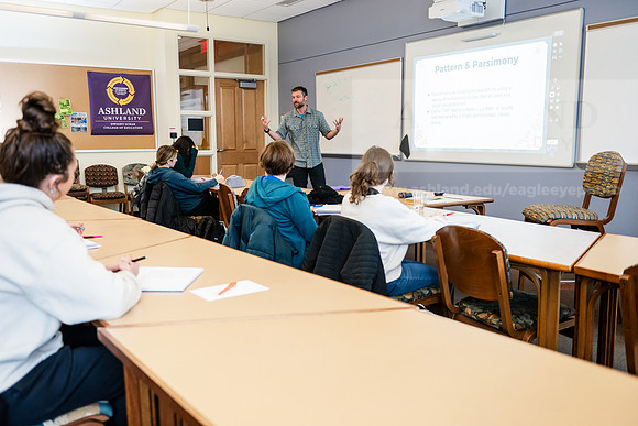 PsychologyClassChartier0226AWB_6909