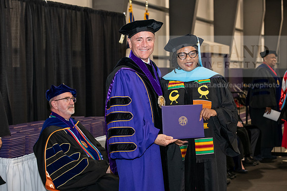 007SPGraduate0523ALW_2188