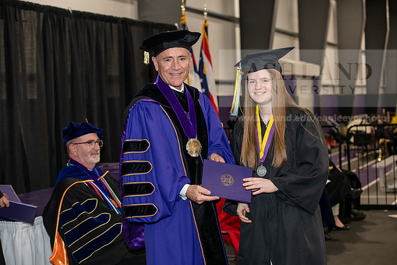 040SPGraduate0523ALW_3018