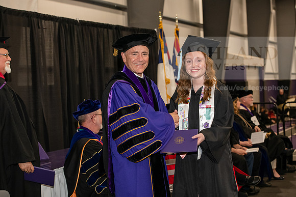 172SPGraduate0523ALW_3103