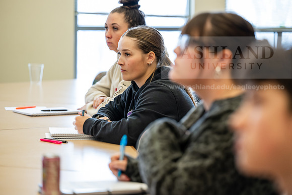 PsychologyClassChartier0226AWB_6781