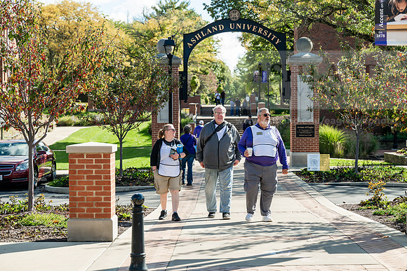 HomecomingAlumniGeneral1026AWB_1841