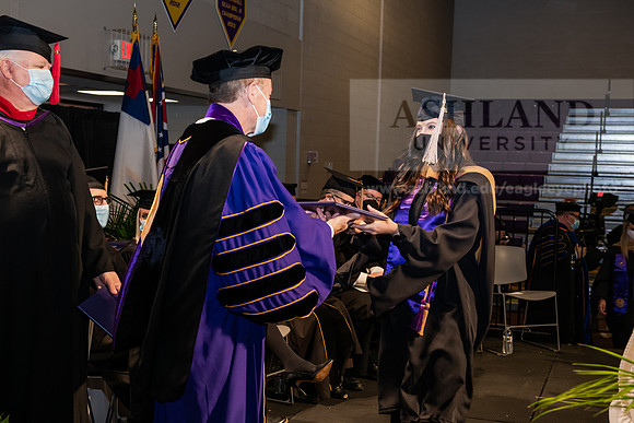 050MasterBusinessWiGrad1221ALW_6715
