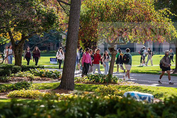 FallCampusLife1024AWB_5482