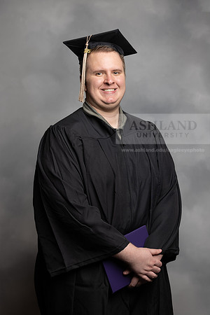 220SPGraduate0523CCP10122